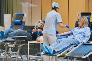 “拜捷列克”控股公司举办了“献血日”慈善活动。