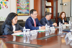 控股公司“拜捷瑞克”（Baiterek）与Wabtec公司讨论了工业合作前景。