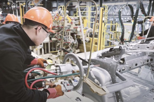 Allur：成功的故事与背后的人物