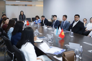 哈萨克斯坦出口信用机构与吉尔吉斯斯坦国家保险机构分享经验