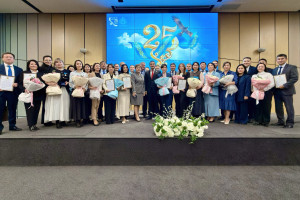 在共和国日来临之际，哈萨克斯坦出口信贷机构的员工获得了表彰。