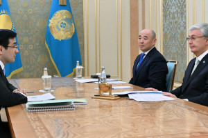 President Kassym-Jomart Tokayev met with Rustam Karagoshin, Chairman of the Management Board of JSC "NUH Baiterek."