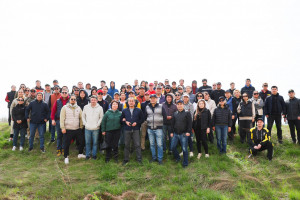 哈萨克斯坦出口信贷机构参加全市环保义务劳动