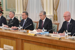 Казахстан и Туркменистан приняли комплексную программу сотрудничества